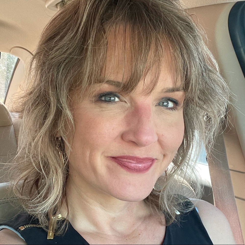 Meet your Posher, Andrea